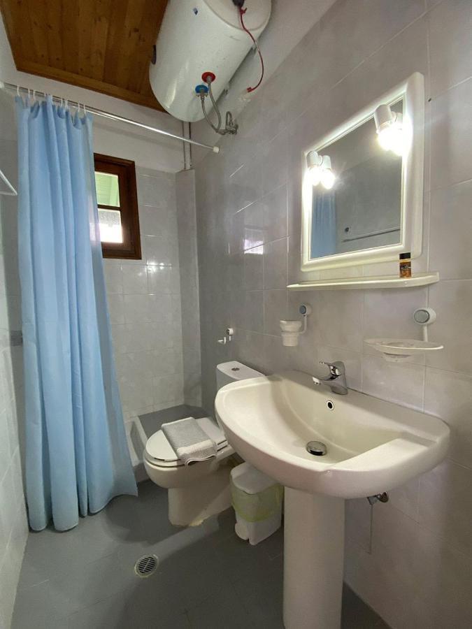 Pansion Vasso Hotel Ayios Nikitas Ngoại thất bức ảnh