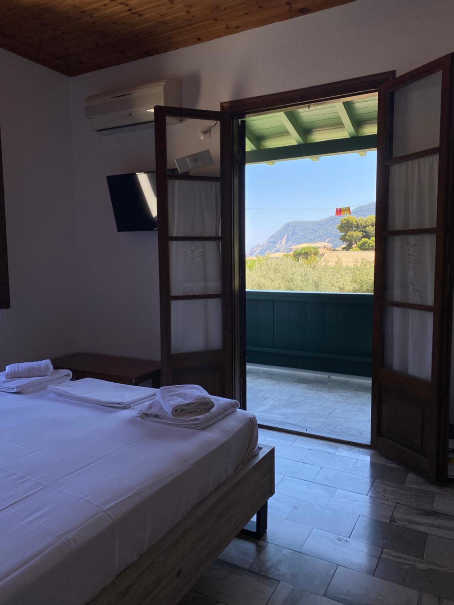 Pansion Vasso Hotel Ayios Nikitas Ngoại thất bức ảnh