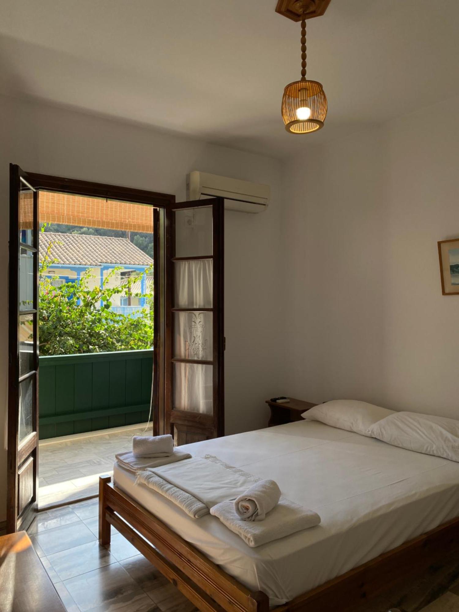 Pansion Vasso Hotel Ayios Nikitas Ngoại thất bức ảnh